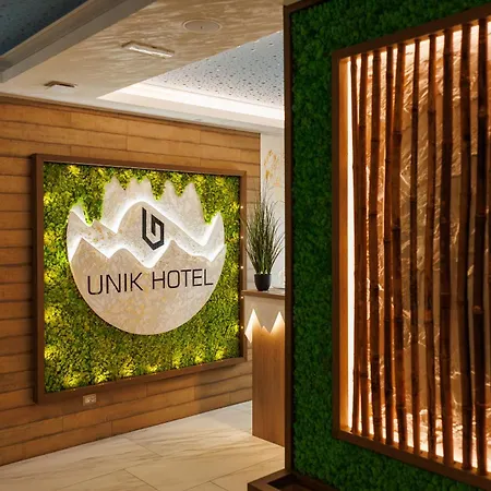 호텔 Unik